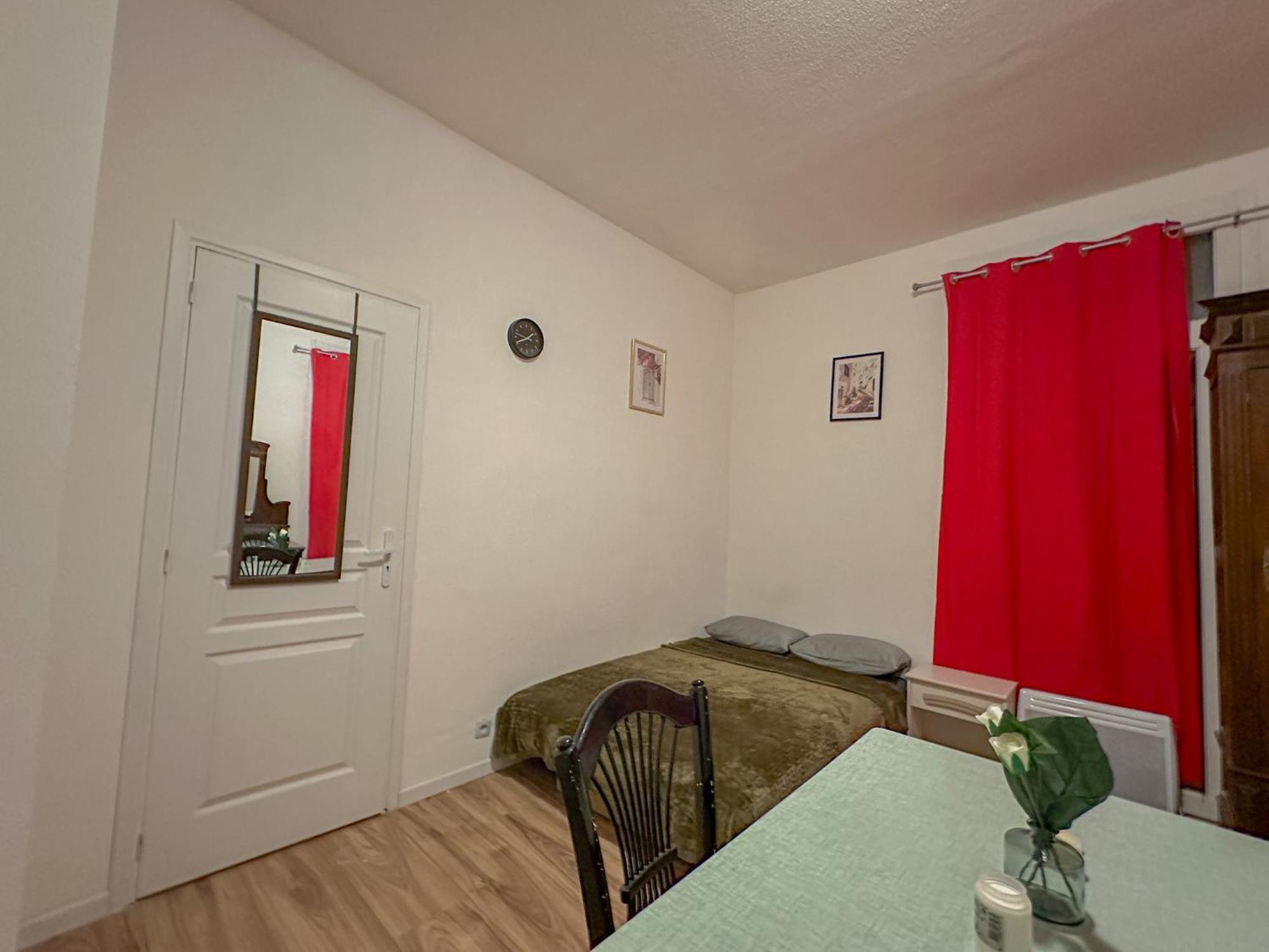 Charmant Studio Avec Balcon Perpignan Eksteriør billede